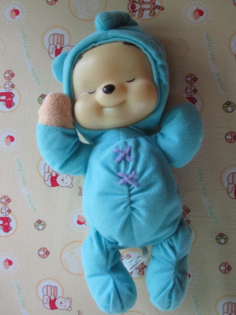 ตุ๊กตากล่องน้อง Pooh Bear (ของเล่นมือสอง)