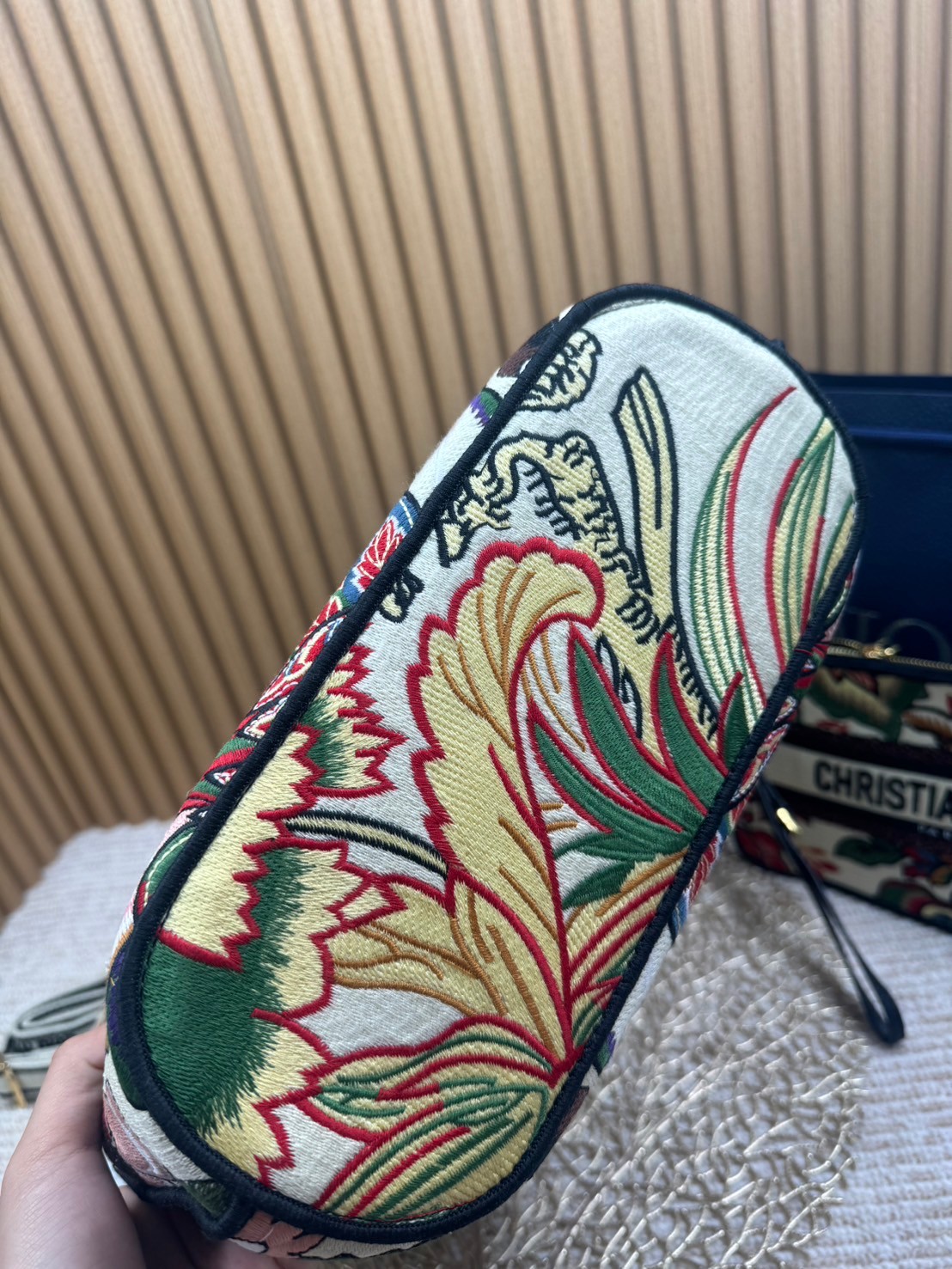 DIOR NEW LINE TOTE / DIOR KID TOTE กระเป๋าทรงโท้ทรุ่นใหม่ เอกษณ์ความหรูหรา โดดเด่นสวยงาม เกรดออริ 1:1 ใช้งานต่างประเทศได้