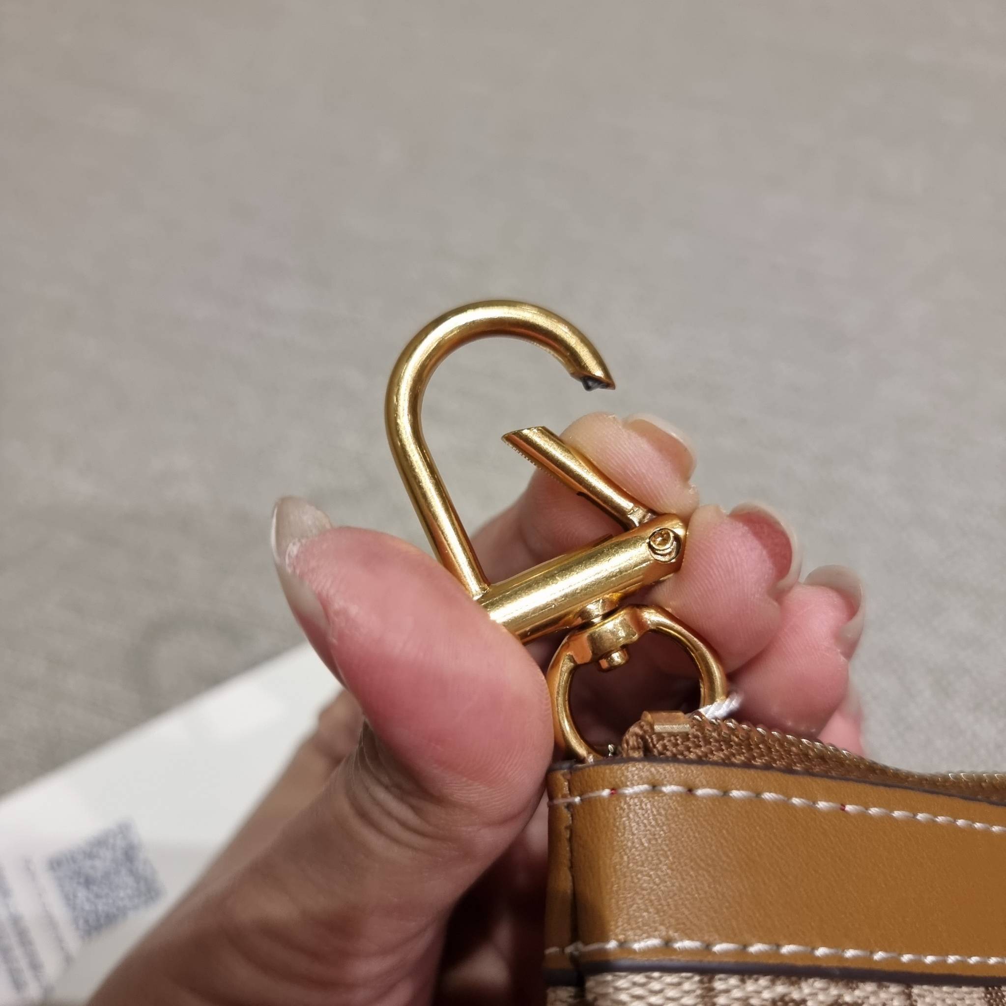 TORY BURCH T MONOGRAM CARD CASE KEY RING ใหม่ล่าสุด กับกระเป๋าเอนกประสงค์สำหรับถนอมบัตร น่ารัก คิ้วท์ๆ ใบจริงน่าใช้มาก