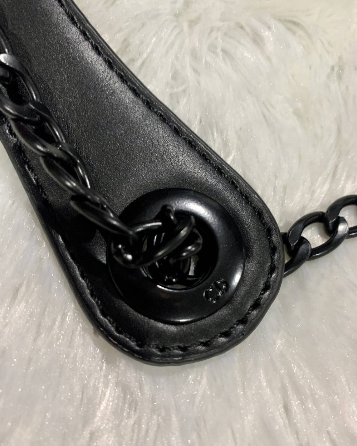 VIP 】MICRO LADY DIOR BAG Cloud ฺBlack & Pink My ABC Cannage Lambskin : VIP GIFT WITH PURCHASE (GWP) พรีเมี่ยมกิ้ฟ Limited Edition จาก DIOR DUTYFREE COUNTER ความสง่างามอีกหนึ่งรุ่นของ Dior รูปทรงสีเหลียม ขนาดกระทัดรัด อะไหล่เข้ากับสีกระเป๋า ตั้งอยู่ทรง ฐาน