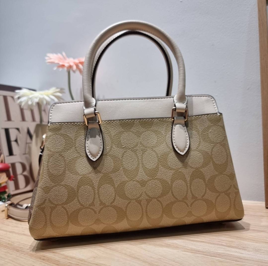 COACH MINI DARCIE CARRYALL IN BLOCKED SIGNATURE CANVAS CH503 พร้อมส่ง กระเป๋าสะพายทรงถัง ไซส์มินิ ดีไซน์ออกมาดูหรูมาก สวย คลาสสิค