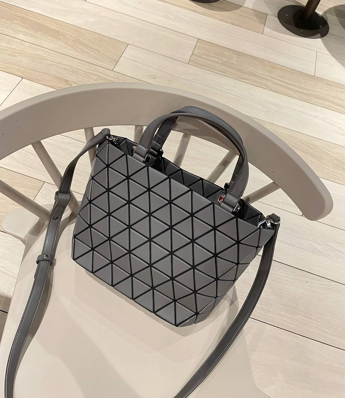 VIP GIFT 】BAOBAO Issey Miyake Crystal Matte Shoulder Bag