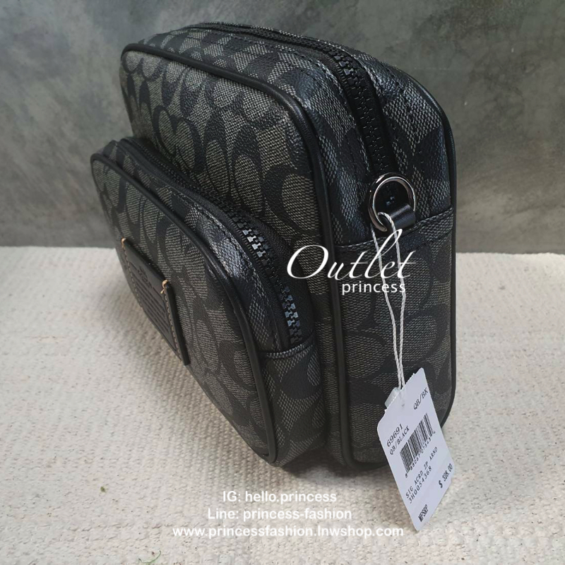 COACH Academy Sport Crossbody Bag กระเป๋าสะพาย crossbody สำหรับคุณผู้ชาย วัสดุหนัง ขนาดกำลังดี แบ่งช่องใช้งานเป็นสัดส่วน ทั้งภายนอก และภายใน ใส่ wallet ยาว mini iPad และของใช้ได้จุ กเานหลังมีอีก 1 ช่อง พร้อมสายสะพายยาว style sport ปรับได้ค่ะ