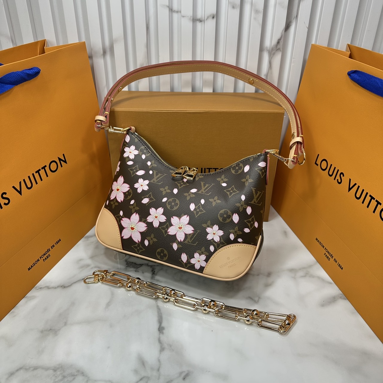ORI หนังแท้ | คอลใหม่ดอกไม้แสนหวาน LV x TM Cherry Blossom bag กระเป๋าสะพายดีไซน์คลาสสิครุ่นสุดปัง ปรับลุคให้มีชีวิตชีวาด้วยลายดอกไม้เชอรี่บลอสซั่ม คอลใหม่สุดเอ็กซ์คลูซีฟ