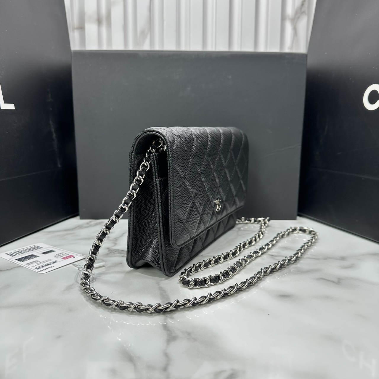 ORI หนังแท้ | CHANEL Woc Wallet on Chain 18cm กระเป๋าสะพายทรงวอคดีไซน์แบ่งช่องด้านในเป็นกระเป๋าสตางค์ รุ่นยอดนิยม หรูหราระดับตำนาน สวยงามเหนือกาลเวลา