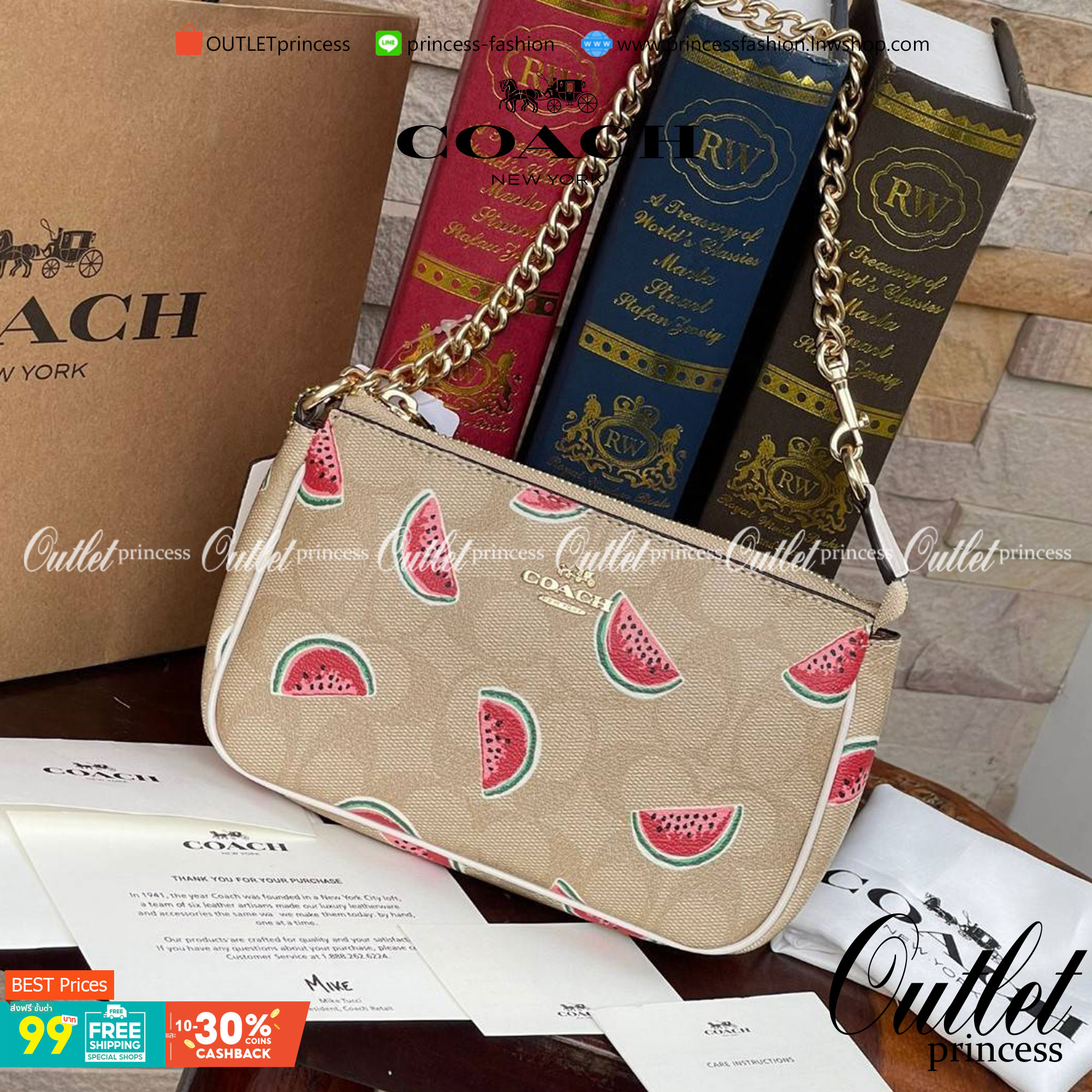 OUTLET 】Coach Signature Top Handle Coach Pouch with Strawberry, Watermelon, Ladybug พร้อมส่งที่ไทย เป็นอีกรุ่นหนึ่งที่ได้รับความนิยมในหมู่สาว ๆ ค่ะ นอกจากราคาจะไม่สูงแล้ว ยังมีรูปทรงที่น่าสนใจอีกด้วย กะทัดรัดแต่ใช้งานง่าย เหมาะกับทุกโอกาส สำหรับกระเป๋าคล้