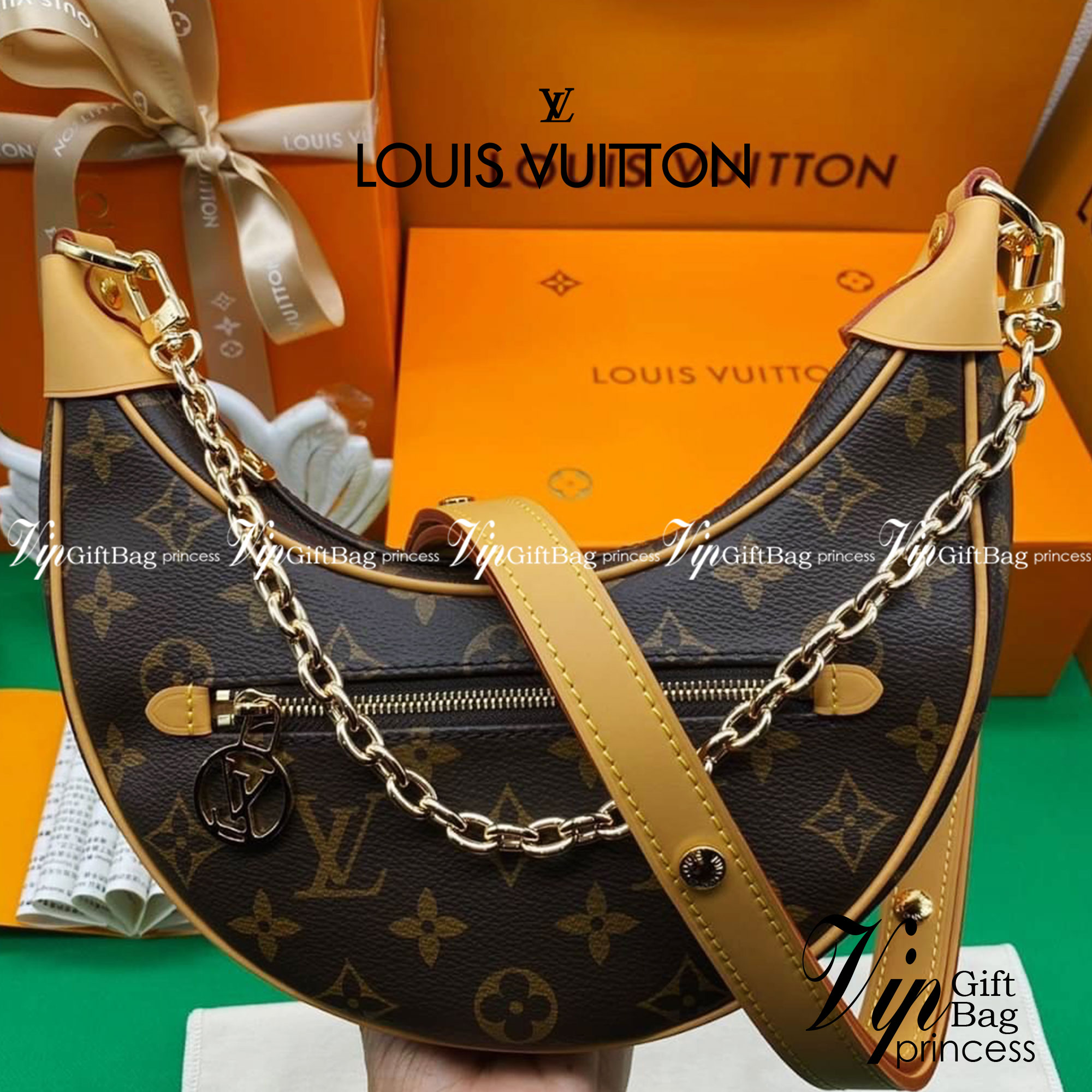 หนังแท้ LOUIS VUITTON LOOP BAG / LV MONOGRAM LOOP พร้อมส่งที่ไทย กระเป๋าสะพายรูปทรงกะทัดรัดและสายโซ่สำหรับสะพายไหล่ รวมถึงสายหนังแบบสะพายข้าง กระเป๋าซิปด้านหน้าปิดด้วยตัวดึงซิป LV Circle งานหนังแท้ทั้งใบ ออริจินอลเกรด ภาพสินค้าถ่ายจากงานขายจริง ใช้งานต่าง