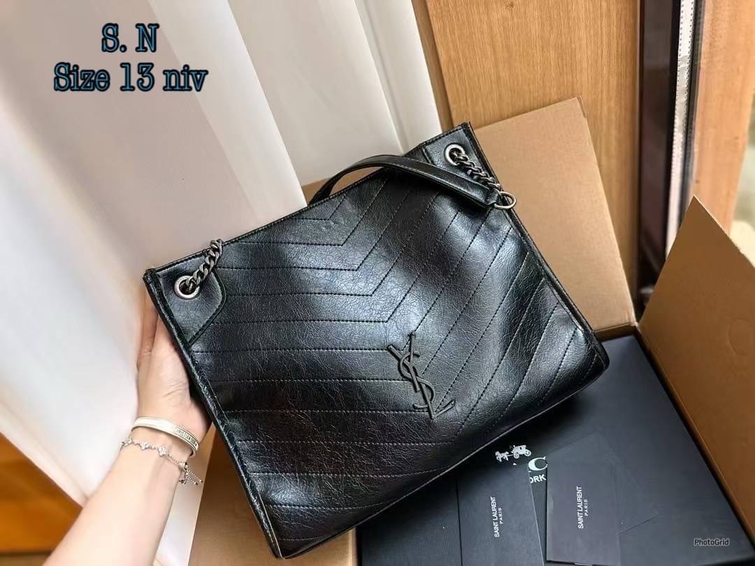 YSL Shopper Niki Tote Bag กระเป๋าสะพายทรงโท้ทใบใหญ่กำลังสวย หรูหราขั้นสุด เสิร์ฟมาให้สวยทันใช้ปีใหม่แน่นอน ใบจริงดูแพงเกินคุ้ม -- [รับตัวแทนกระเป๋า]