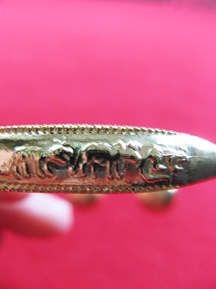 สินค้าหมดค่ะ กำไลข้อมือลาย12ราศีเนื้อทองเหลืองค่ะ