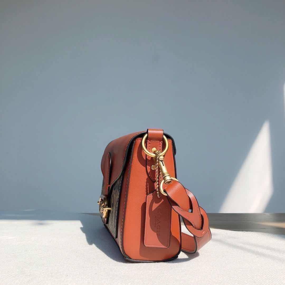 ของแท้ 💯% Coach SMALL JADE SHOULDER BAG Refined pebble leather