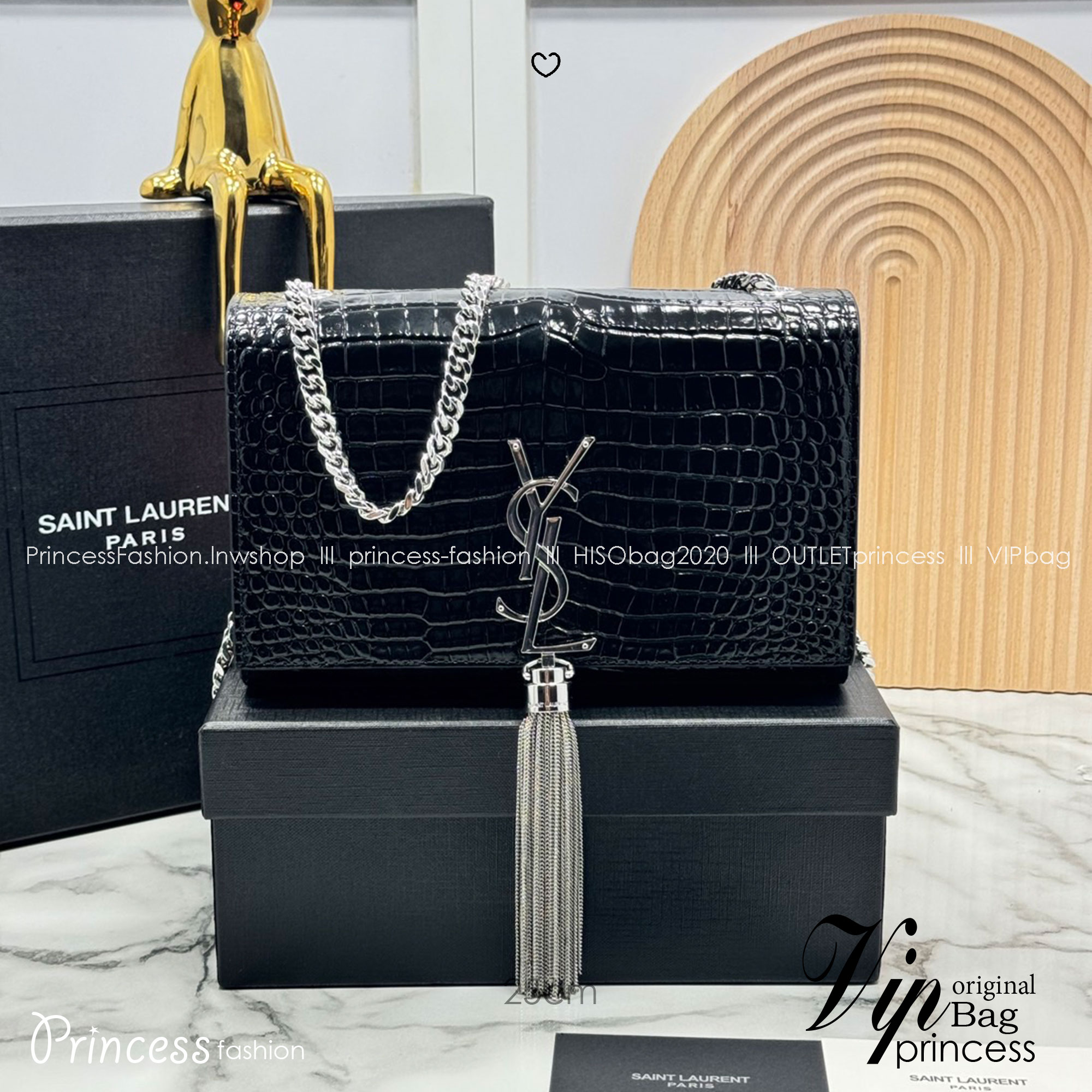 ORI หนังแท้ | 20cm Ysl Kate Croc Tassel Bag / YSL Woc Bag กระเป๋าสะพายทรง woc เรียบหรูดูแพงที่แท้จริง งานหนังลายจรเข้เต็มใบโดดเด่นด้วยโลโก้แบรนด์สุดหรู พร้อมพู่ห้อย รุ่นฮิตลอดกาลดูดีมีระดับ
