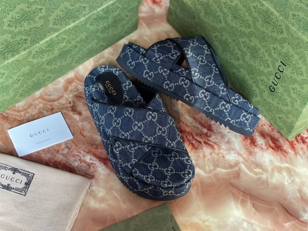 หนังแท้ GUCCI Denim Sandals / GG jacquard organic denim platform sandals / GG Shoes พร้อมส่งที่ไทย รองเท้าผ้าเดนิมเกรดเทพออริจินอล ภาพสินค้าถ่ายจากงานขายจริง ใช้งานต่างประเทศได้ค่ะ
