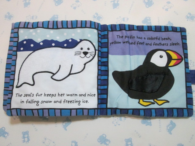 Priddy Book "Snowy Bear and friends" หนังสือนิทานผ้ามือสอง