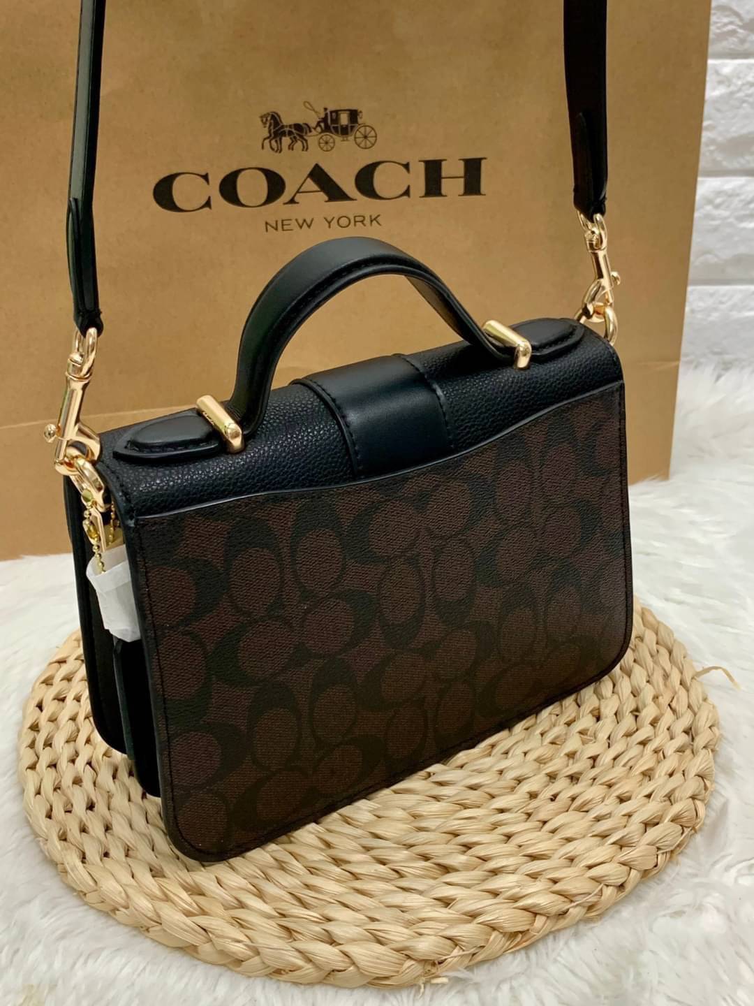 ของแท้ 💯% COACH SMALL GEORGIE TOP HANDLE IN BLOCKED SIGNATURE CANVAS ((6504//0468)) กระเป๋าหิ้ว//สะพายข้างได้ วัสดุหนังแท้