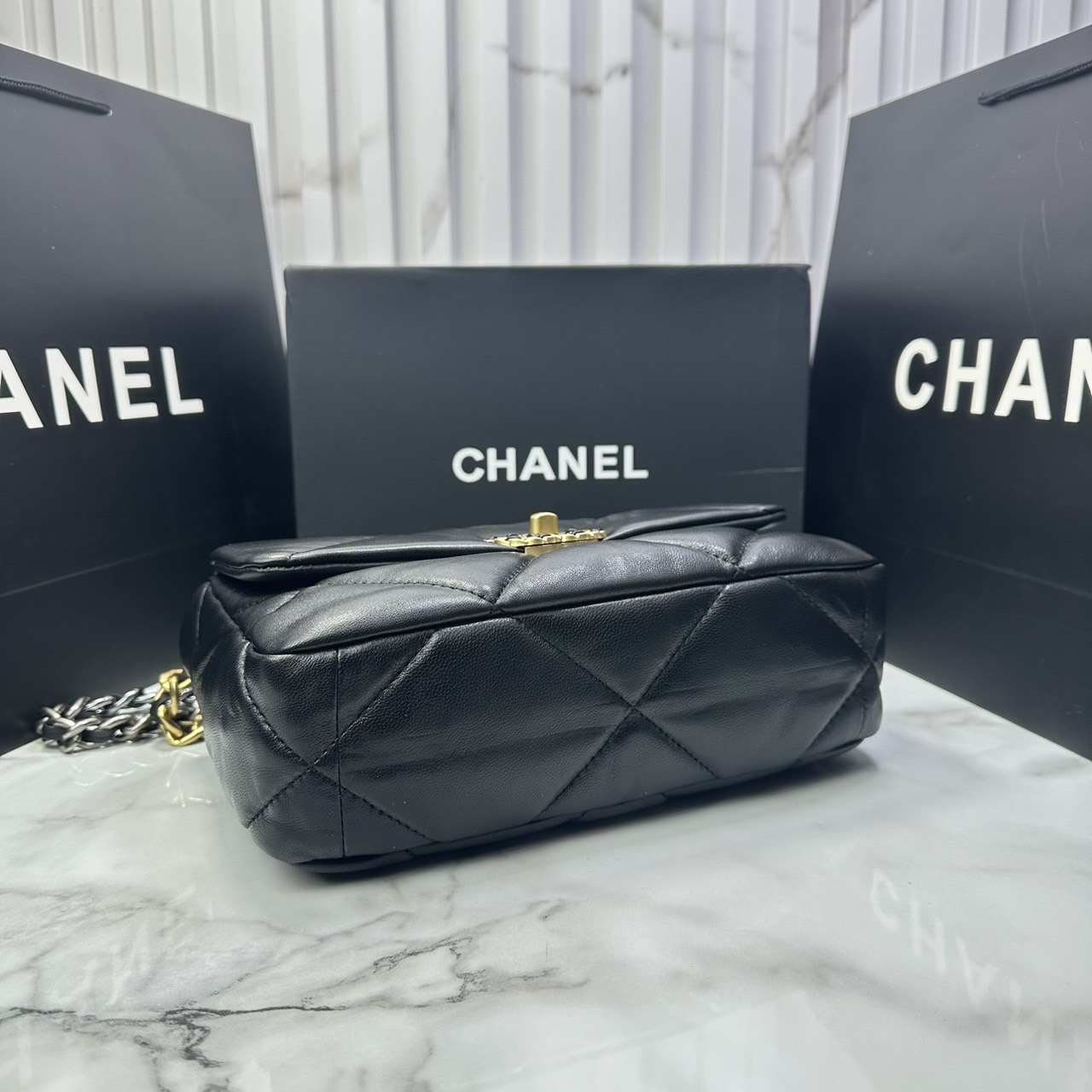 ORI หนังแท้ | CHANEL 19 Flap Bag 25cm กระเป๋าสะพายรุ่นยอดนิยม หนังนิ่มนุ่มลื่น หรูหราระดับตำนาน สวยงามเหนือกาลเวลา
