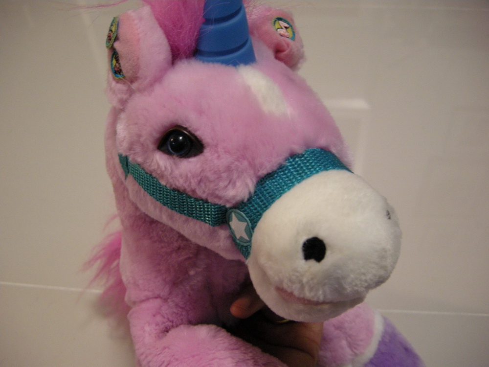 Tek Nek Toys musical unicorn - ตุ๊กตามีเสียง พูดได้ สอนภาษา มือสอง