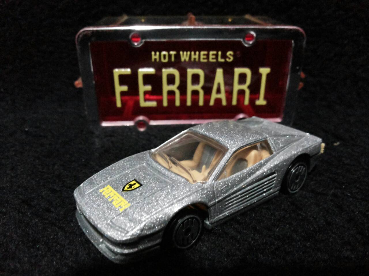 รถเหล็ก Hot Wheels Park N' Plate - Ferrari มือสองสภาพดีค่ะ