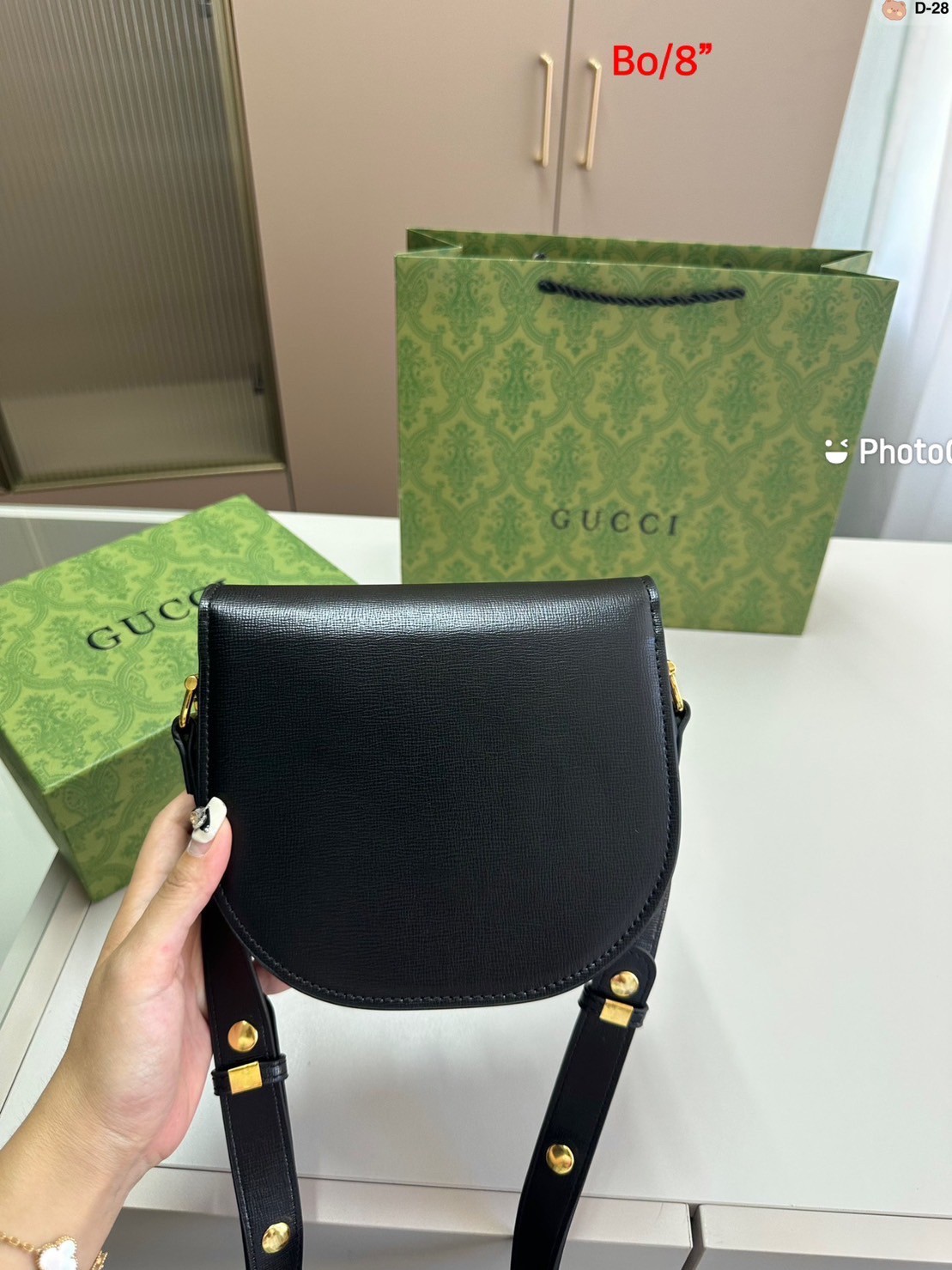 GUCCI HORSEBIT 1955 MINI ROUNDED BAG / GUCCI BAG พร้อมส่งที่ไทย กระเป๋าสะพายสุดคลาสสิค เรียบหรู ดีไซน์ใหม่ลาสุด 2023 **รอบนี้จัดราคาพิเศษสุดคุ้ม งานสวยเกินราคาค่ะ