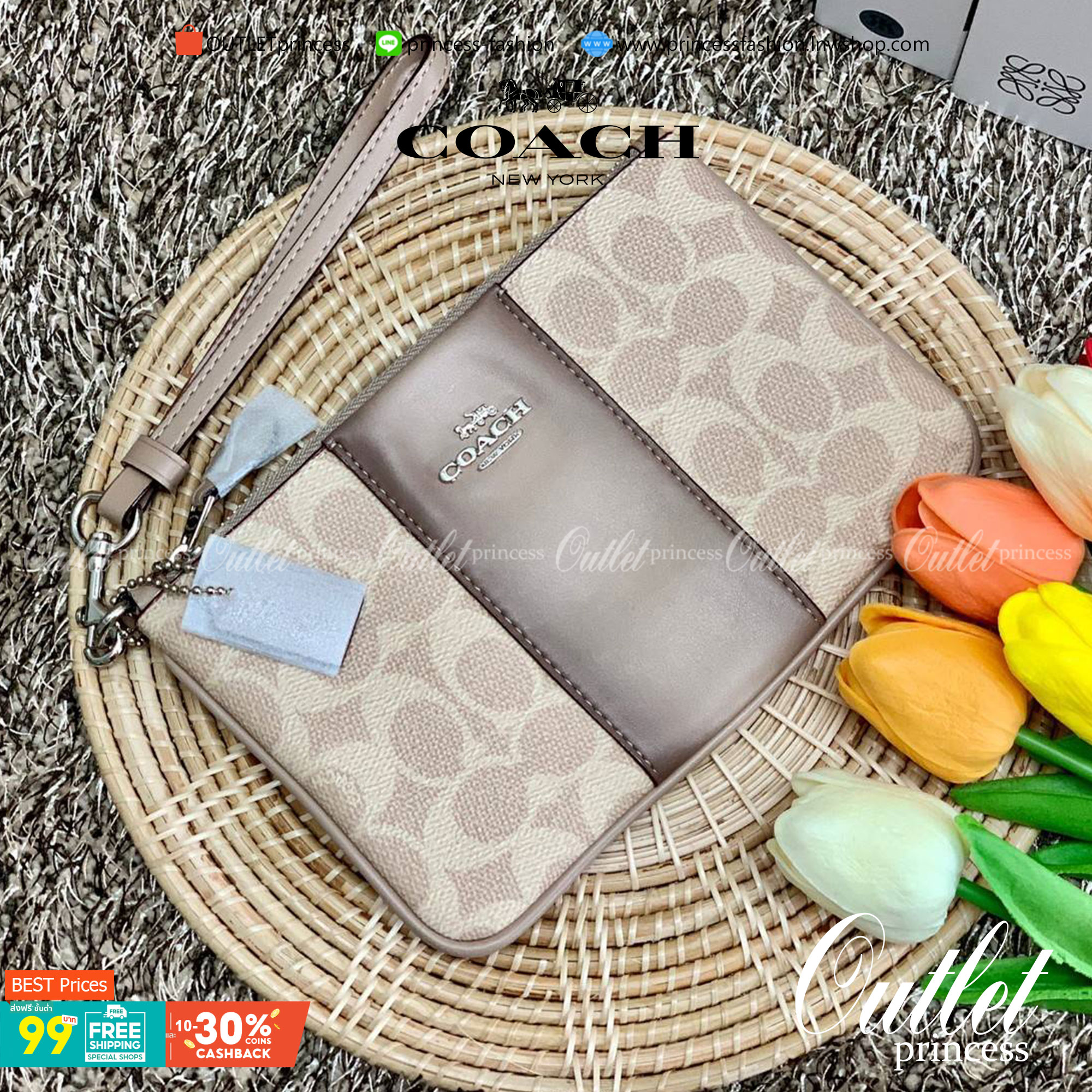 COACH SMALL WRISTLET IN COLORBLOCK SIGNATURE ((32445)) ✔️กระเป๋าคล้องมือ วัสดหนัง pvc อย่างดี ลายซิกเนเจอร์ ตัดขอบสีตรงกลางสวยงามมากๆค่ะ แบบซิปเดียว ((ภายในใส่มือถือได้บางรุ่นค่ะ)) มีช่องเสียบบัตรให้2ช่องด้วยนะคะ