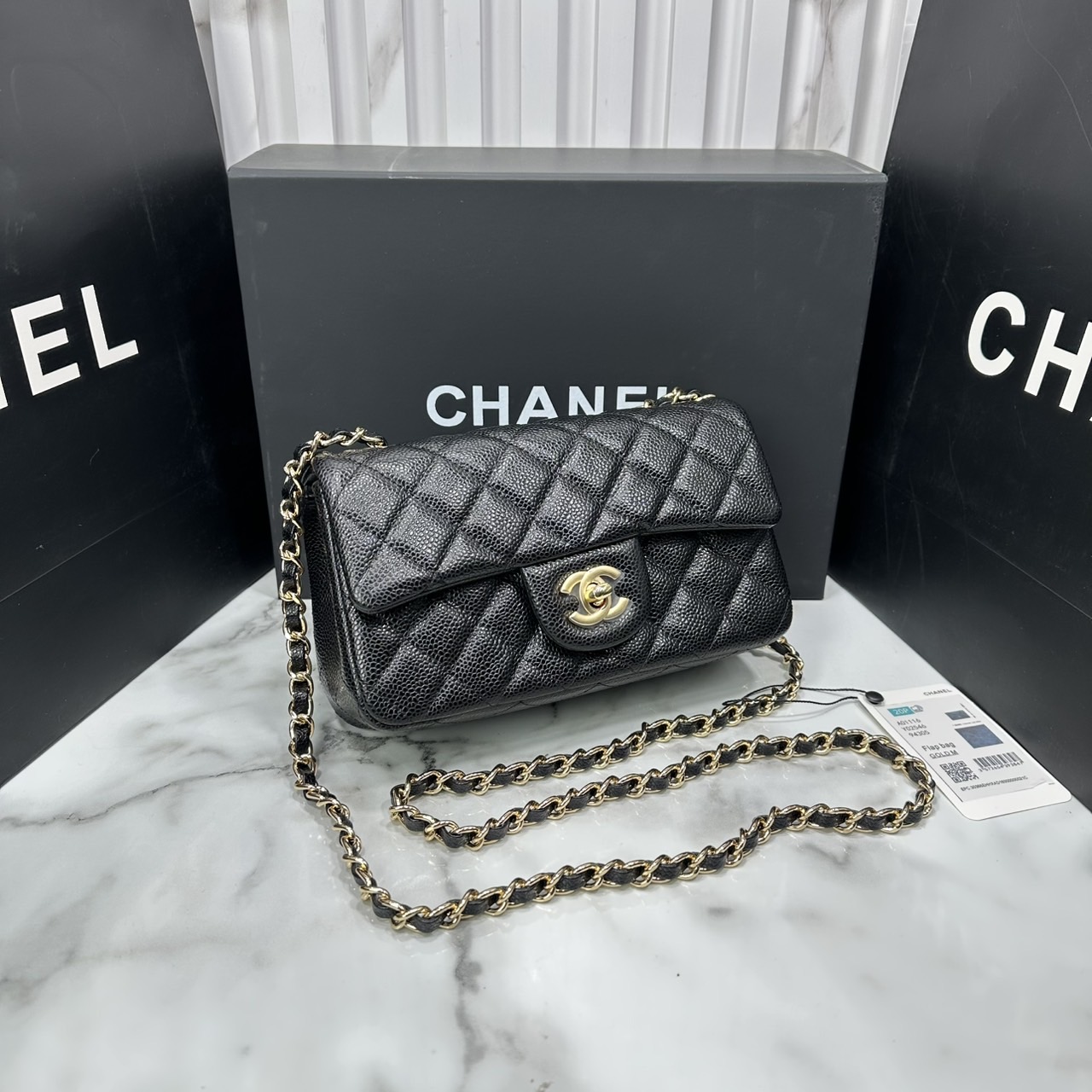 ORI หนังแท้ | CHANEL Classic 20cm shoulder bag กระเป๋าสะพายรุ่นยอดนิยม หรูหราระดับตำนาน สวยงามเหนือกาลเวลา