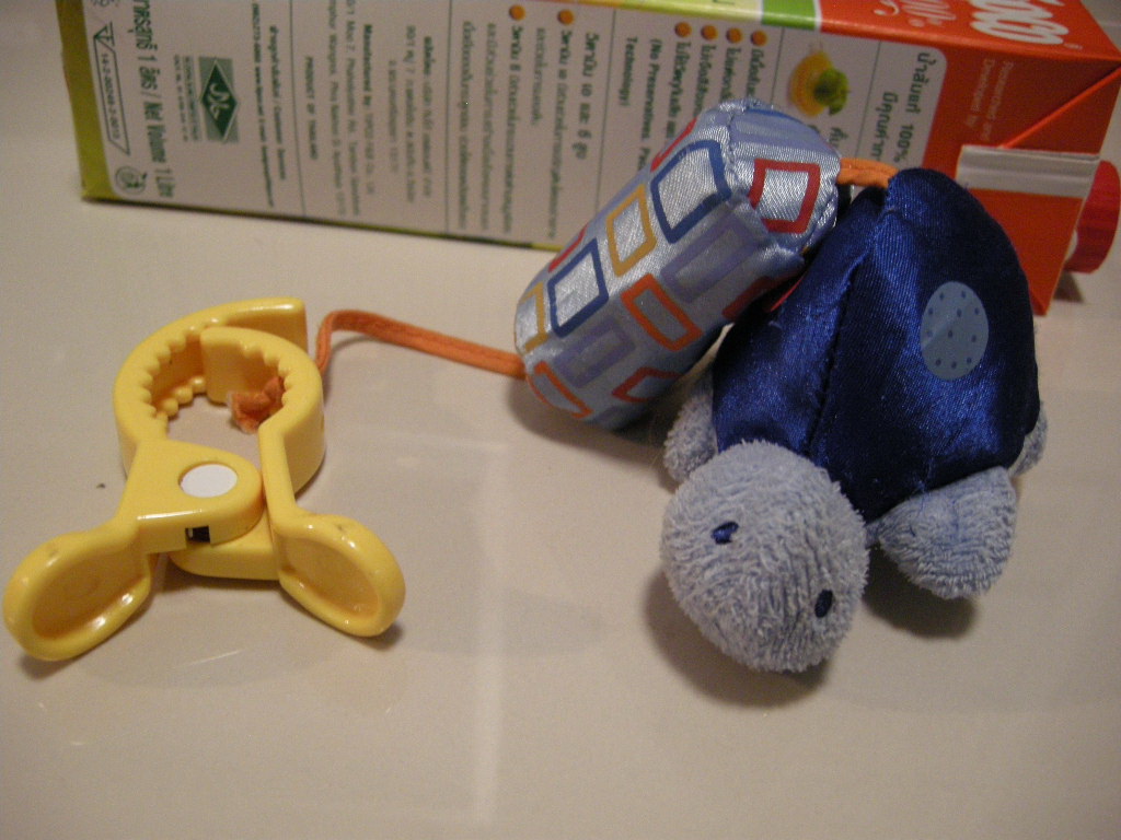 Carter's Just one year crib toys ของเล่นผ้ามือสอง