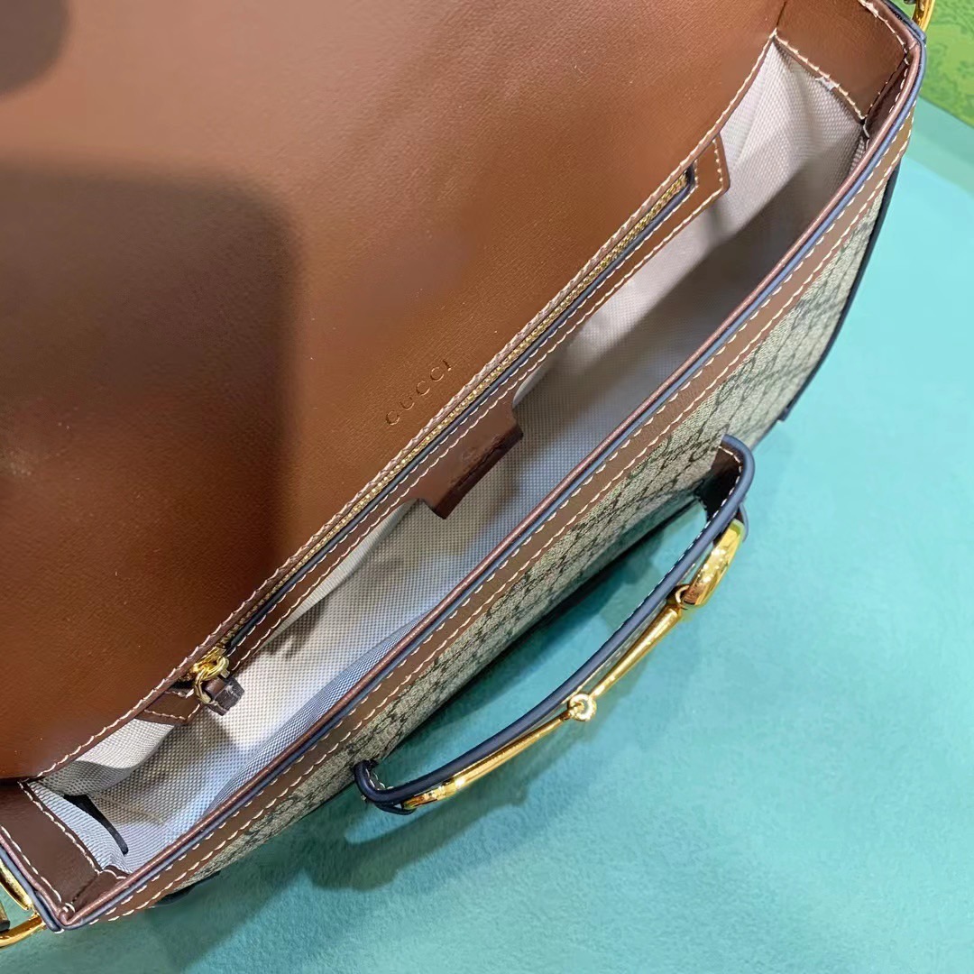 10" GUCCI HORSEBIT 1955 SMALL SHOULDER BAG by an asymmetrical shape กระเป๋าสะพายไหล่ดีไซส์รูปทรงร่วมสมัย