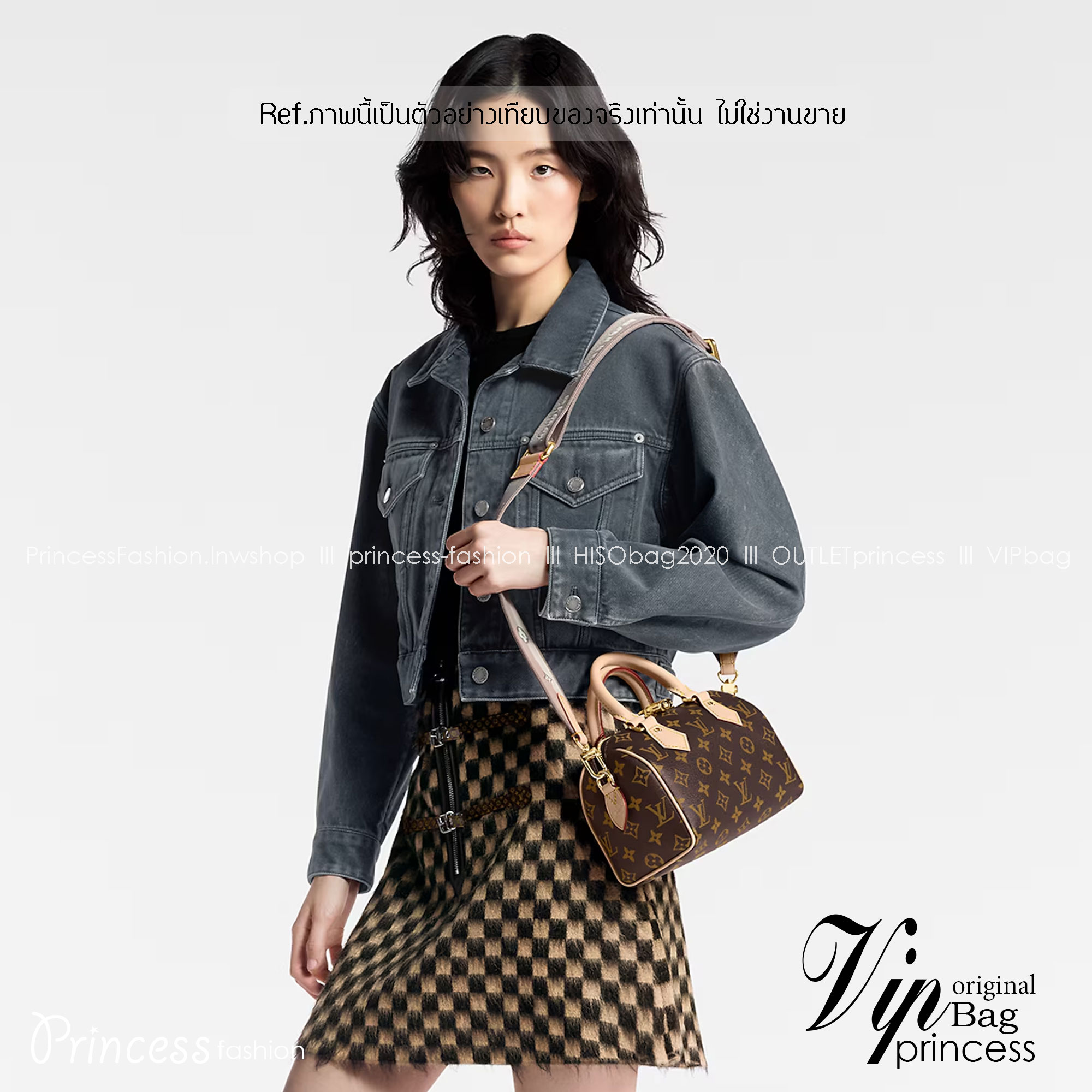 LV Speedy Bandoulière 20 Bag Monogram Canvas กระเป๋าทรงหมอนไซส์เล็กน่ารัก ดีไซน์น่าใช้มากๆ พิมพ์ลายโมโนแกรม ภายในเป็นช่องกว้าง มาพร้อมสายสปอร์ตสวยเท่ห์มาก ใบจริงสวยเกินเบอร์!! ไม่ผิดหวังจ้า