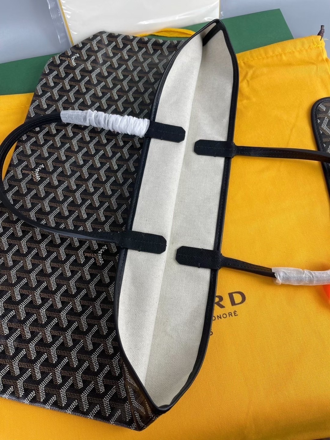 GOYARD PM TOTE BAG กระเป๋าทรงโท้ทใบใหญ่ หนังแท้สวยเป๊ะ เกรดท็อปออริ สลับแท้ 1:1 เกรดดีสุด ใช้ต่างประเทศได้ ผ่านทุก ตม.