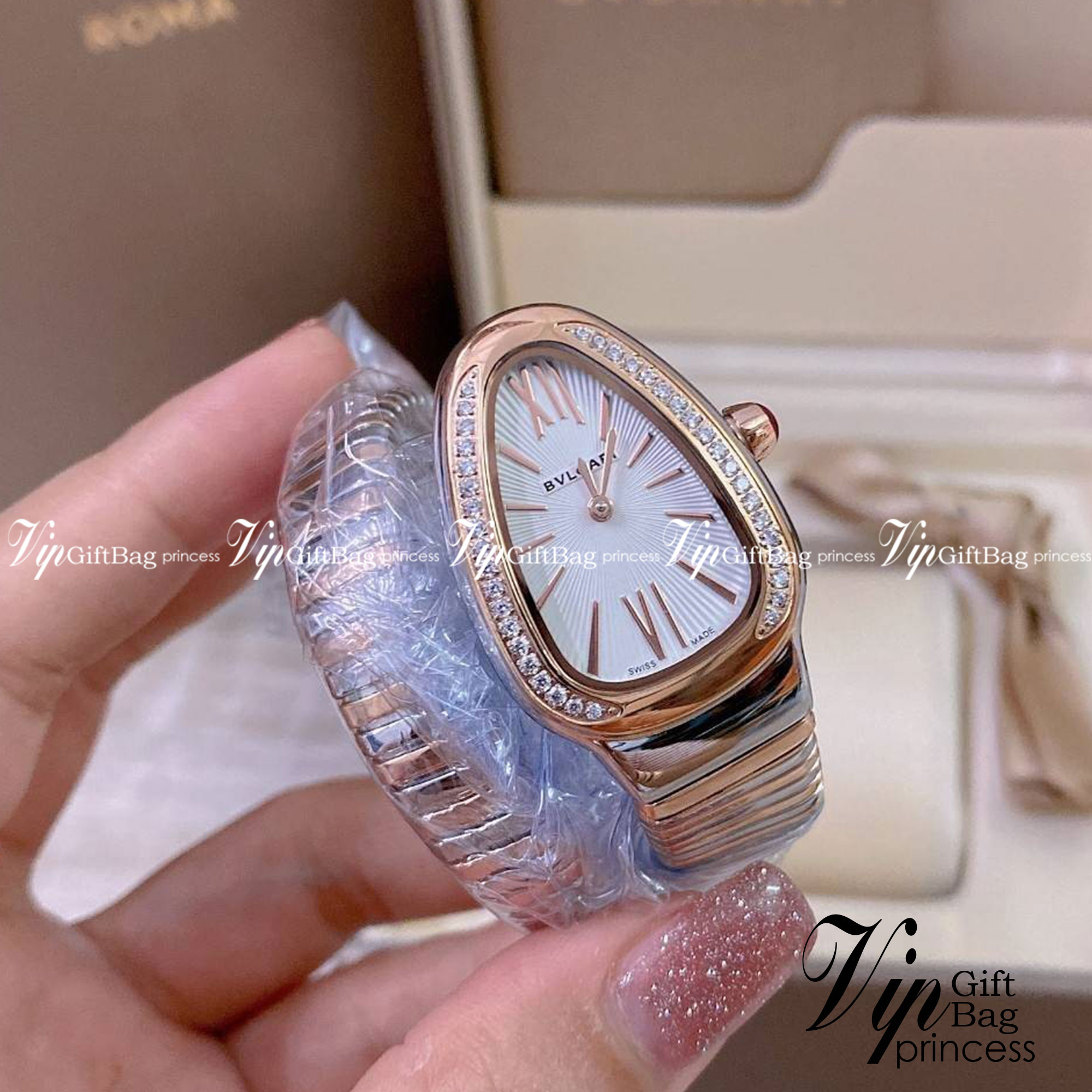 BVLGARI SERPENTI WATCH 24mm 26mm นาฬิกาบุลการี รุ่นหน้าปัดล้อมเพชร นาฬิกาผู้หญิง ภาพสินค้าถ่ายจากงานขายจริง