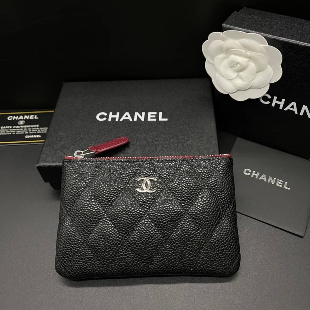 Chanel Classic Mini O-Case / Chanel Classic Mini Pouch กระเป๋าทรงพอชมินิ รุ่นฮิต คลาสสิกเป็นอมตะ ภายในตามรูป เกรดออริจินอล ภาพถ่ายจากงานขายจริง ใช้งานต่างประเทศได้