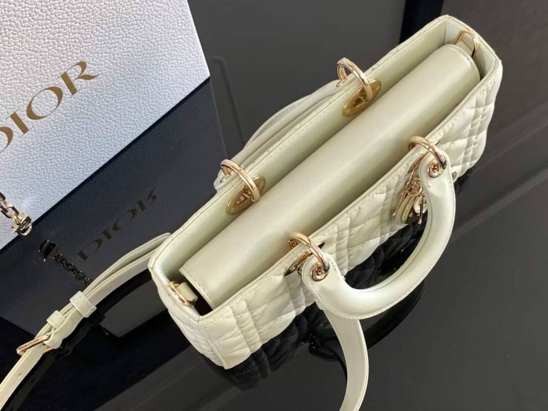 DIOR Medium Lady D-Joy Bag / LADYDIOR กระเป๋าสะพายสง่างามเหนือกาลเวลา เกรดท็อปออริ สลับแท้ 1:1