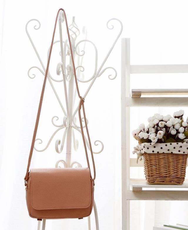 กระเป๋าสะพาย H&M รุ่น cross body bag มี 4 สี : ดำ , ชมพูนู๊ด , เหลือง , มิ้นท์