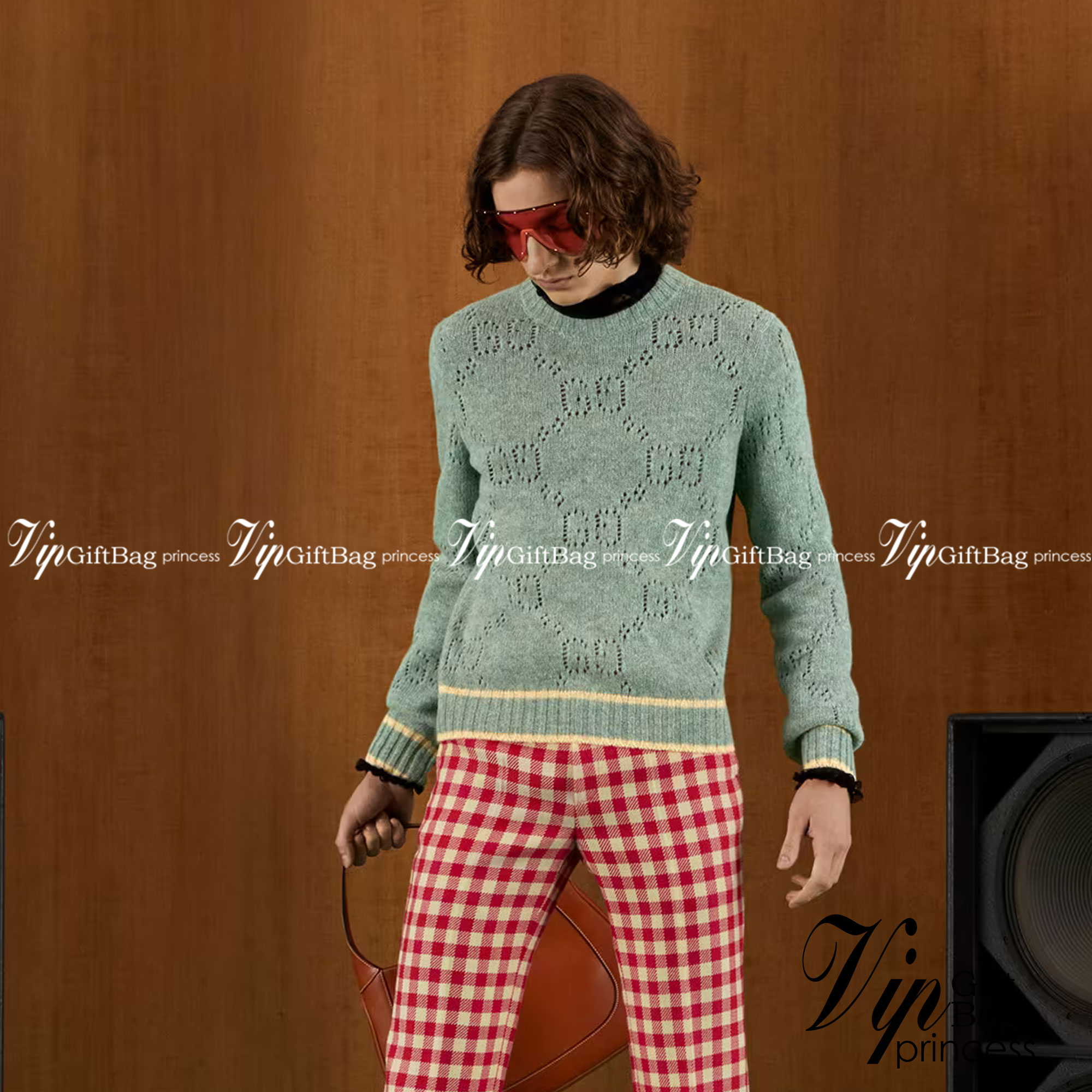 GUCCI Sweater / GUCCI Pullover aus Wolle mit GG งานเกรดออริจินอล มีป้ายแท็กที่คอเสื้อทุกตัว ใส่ได้ทั้งผู้หญิงผู้ชาย พร้อมส่งที่ไทย ภาพสินค้าถ่ายจากงานขายจริง ใช้งานต่างประเทศได้