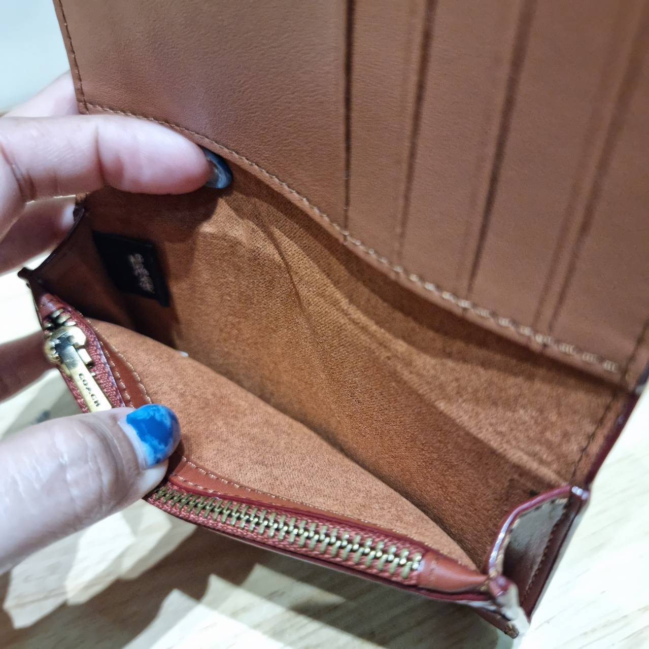 COACH SLIM CARD CASE IN SIGNATURE CANVAS C4818 / C5870 / C4818 กระเป๋าถนอมบัตรกึ่งกระเป๋าสตางค์ เกรดท็อปออริ เกรดดีสุด สลับแท้ 1:1 ใช้ต่างประเทศได้