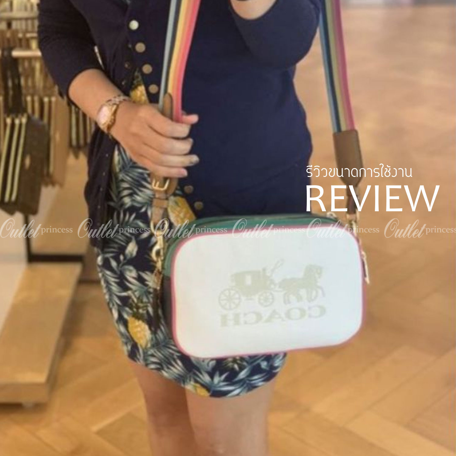 Coach Leather Jes Crossbody in Colorblock ((72704)) กระเป๋าสะพายข้าง//ครอสบอดี้ร์ วัสดุหนังแท้ หนังนิ่มสวยงาม มากๆค่ะ ด้านหน้ามีโลโก้แบรนด์เด่นชัดสะดุดตา ช่องหลักแบ่งเป็น2ซิป แต่ละช่องกว้าง ใส่กระเป๋าเงินใบยาวได้ ของอื่นๆได้จุค่ะ มีช่องเล็กให้ใส่ของจุกจิก