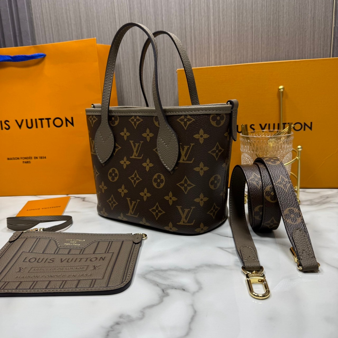 เกรดเทพ Top ORI | LV Neverfull Bandoulière Inside Out BB Bag กระเป๋าทรงโท้ทไซส์เล็ก พร้อมใบลูก กลับใช้งานได้ 2 ด้าน เกรดดีสุด หนังแท้ แคนวาสแท้