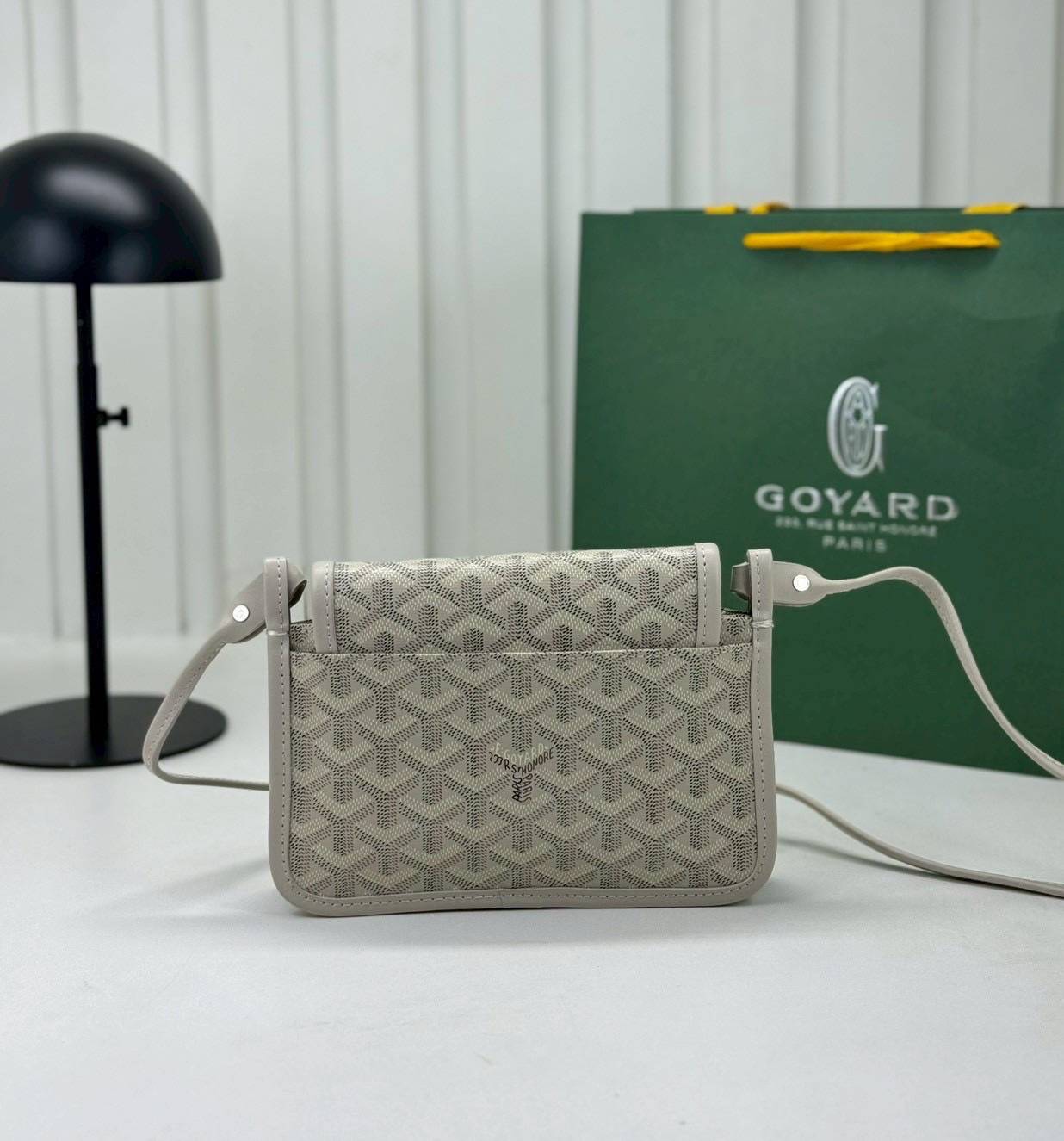 10 สี ORI หนังแท้ | GOYARD Plumet pouch-wallet กระเป๋าสะพายใบเล็กกะทัดรัด ดีไซน์กระเป๋าสตางค์ Plumet ดีไซน์มาพร้อมช่องใส่เหรียญ ธนบัตร และบัตรต่างๆ สามารถสะพายไหล่เป็นกระเป๋าสะพายข้างได้เหมือนกระเป๋าใบเล็ก