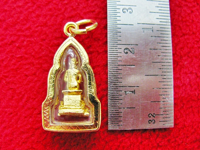 สินค้าหมดค่ะ จี้พระประจำวันเกิดวันพุธกลางคืน ปางป่าเลไลย์ เนื้อทองเลี่ยมทองไมครอนพร้อมใบคาถาค่ะ