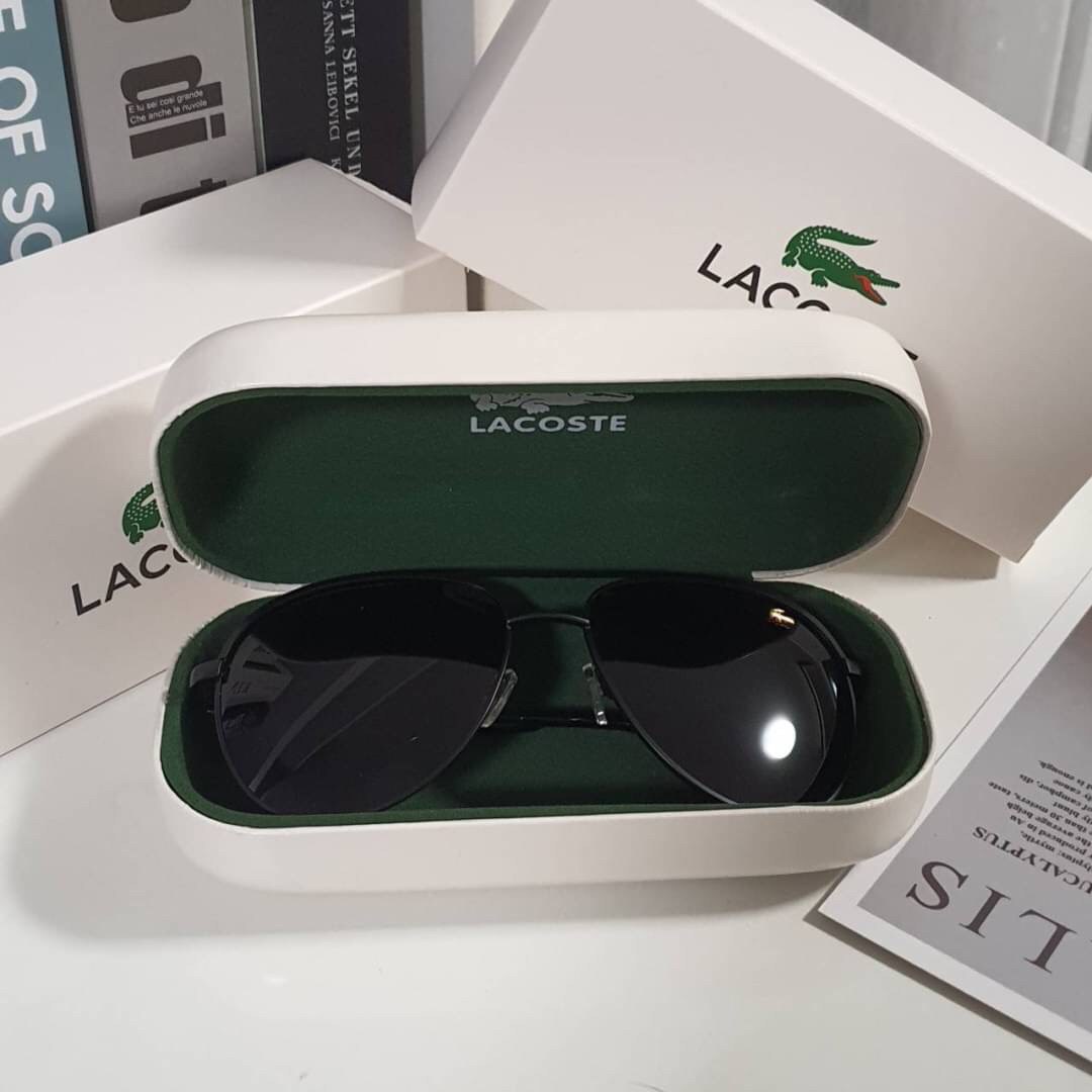 รุ่นยอดฮิตที่เคยขายดีติดอันดับ ของมันต้องมี กับแว่นตา LACOSTE SUNGLASSES แว่นตากันแดด แฟชั่นดีไซน์คลาสสิก สวยสะดุดตา มาพร้อมกล่องแว่นและกล่องกระดาษแบรนด์ ในราคาสบายกระเป๋า สวยหรู ดีไซน์สะดุดตา ห้ามพลาดค่ะ