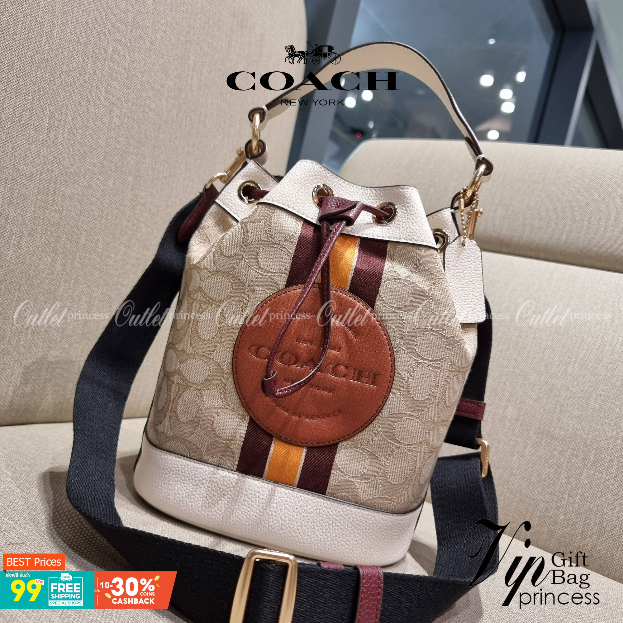 COACH C7084 DEMPSEY DRAWSTRING BUCKET BAG IN SIGNATURE JACQUARD WITH STRIPE AND COACH PATCH พี่สาวใบใหญ่สุดสวยมาแล้วจ้า!! กระเป๋าทรงถังไซส์ใหญ่ ที่สาวๆรอคอย ใช้งานง่ายด้วยการรูดหนังปิดรอบปากกระเป๋า ทุกอย่างลงตัวที่สุด!! โดดเด่นด้วยลวดลายสีสันที่ละมุนมาก ว