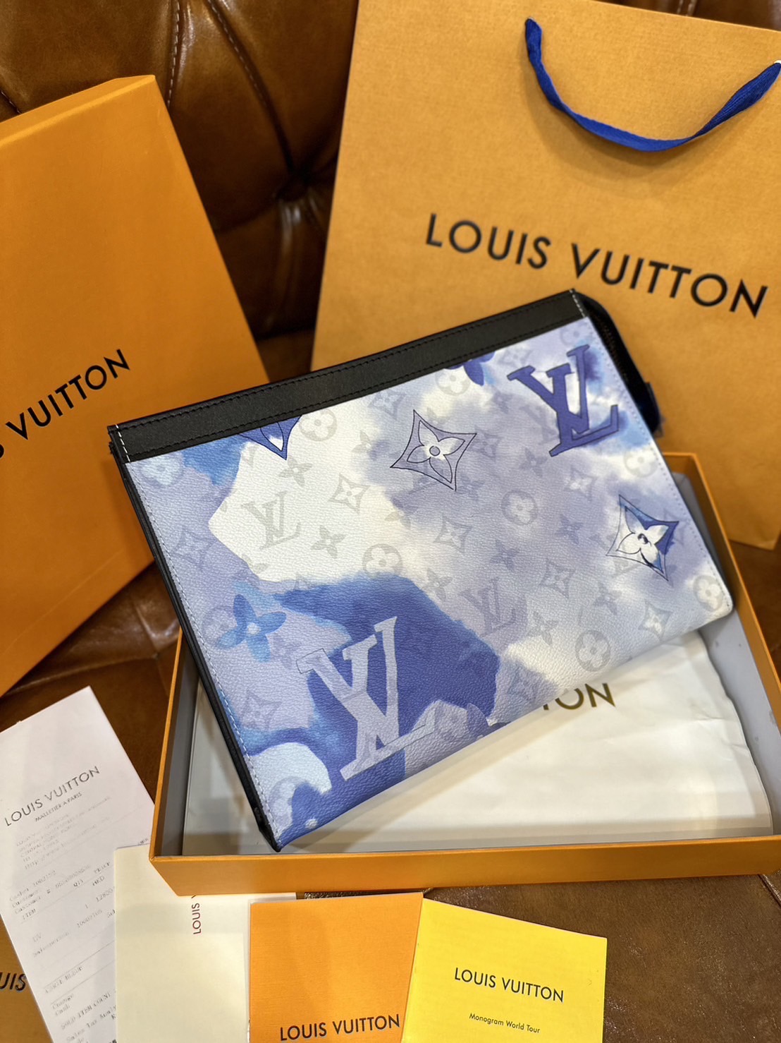 พร้อมส่ง 15 แบบ LV Pochette Voyage MM / LV Clutch กระเป๋าถือทรงคลัช ทรงพอช เกรดออริ สลับแท้ 1:1 ใช้ต่างประเทศได้ ใช้ได้ทั้งชายหญิง