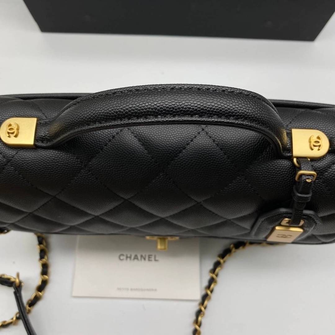 Chanel Handle Flap bag / Chanel caviar Quilted Medium Sweet Classic handle Flap bag เกรดออริจินอล กระเป๋าสะพายทรงเหลี่ยมมาใหม่ พร้อมหูหิ้วด้านบน งานหนังสวยมาก
