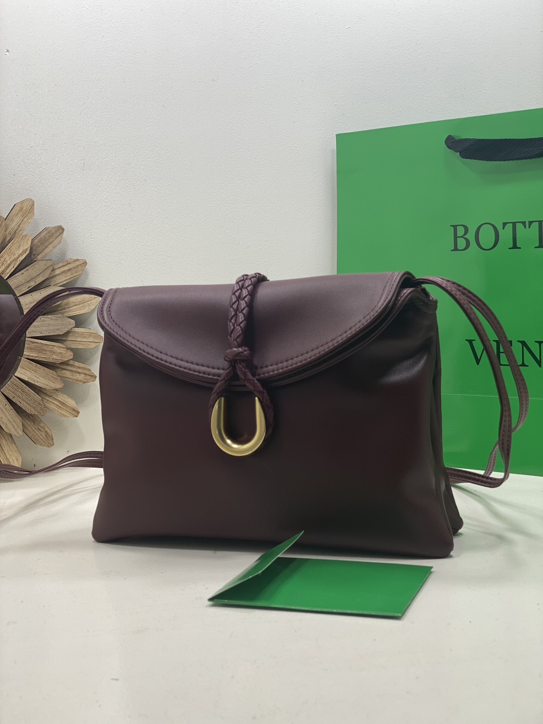 ORI หนังแท้ | Bottega Veneta Liberta Bag / BV Crossbody Bag กระเป๋าสะพายสุดชิค ดีไซน์เรียบหรูโดดเด่น 🤍 เกรดออริจินอล หนังแท้