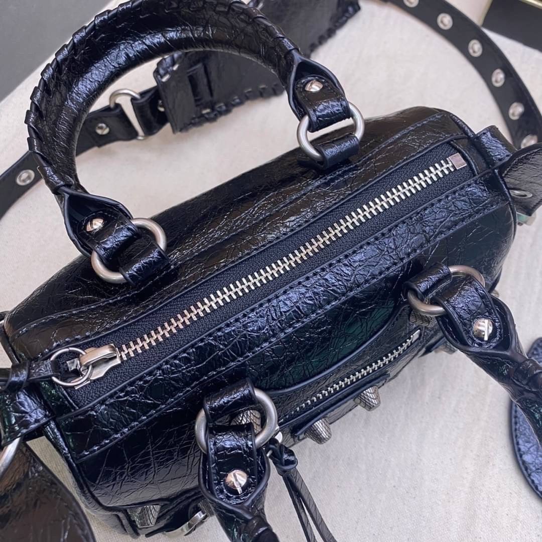 Balenciaga Mini City Shoulder Bag 20cm กระเป๋าสะพายรุ่นยอดนิยม สวยเท่ เกรดออริ 1:1 สลับแท้ ใช้งานต่างประเทศได้