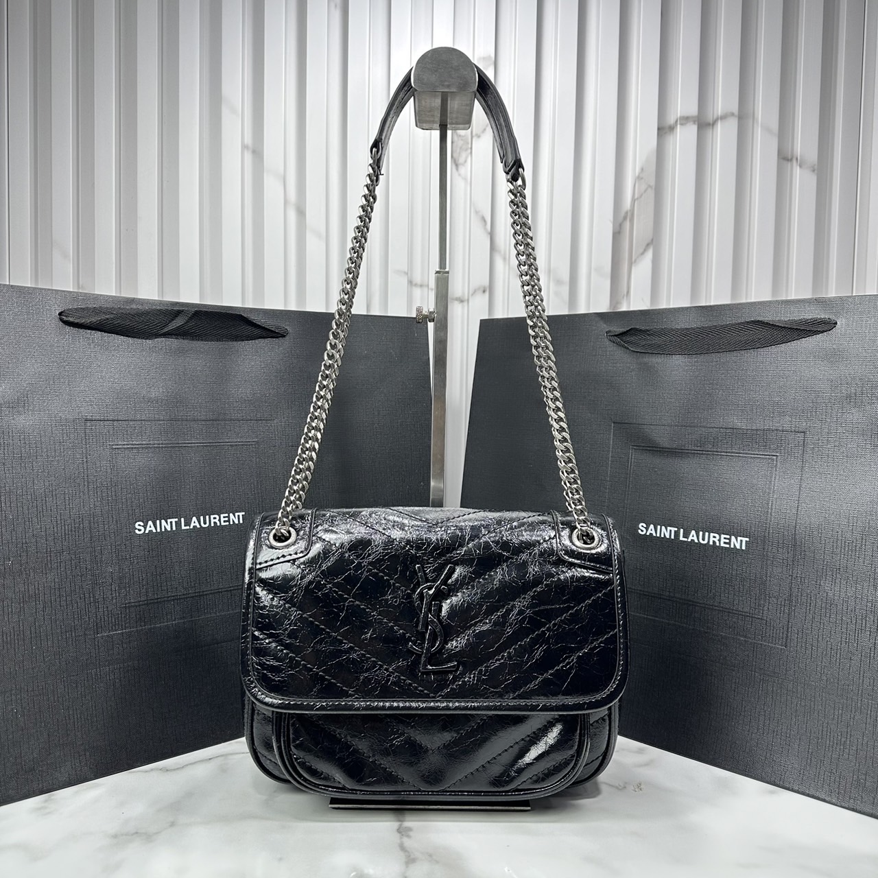 Small YSL Niki shoulder bag 9" กระเป๋าสะพายทรงคลาสสิค รุ่นยอดนิยมของแบรนด์ที่ใครๆก็ต้องมีใช้ ดีไซน์เรียบหรู 🧡เกรดออริ ใช้งานต่างประเทศได้