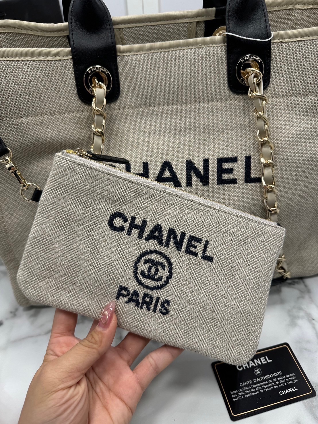 ORI หนังแท้ | Chanel Deauville Tote Bag กระเป๋าสะพายทรงโท้ทช้อปปิ้ง ใบใหญ่ ภายในโล่งกว้าง จุของได้เยอะ