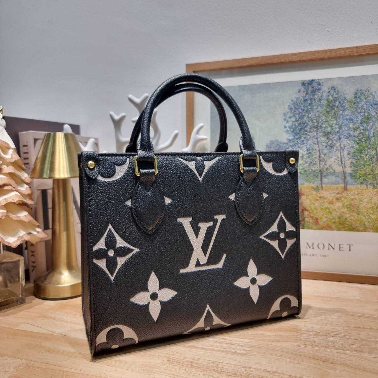 LV OnTheGo PM bag / LV on the go pm bicolor tote bag กระเป๋าทรงโท้ทที่ใครเห็นต้องเป็นคลั่งรัก ยอดฮิต คลาสสิค ผู้ดี หรูหราได้ทุกลุค ทุกสไตล์ เกรดวีไอพี ไฮเอน 1:1 ใช้งานต่างประเทศได้