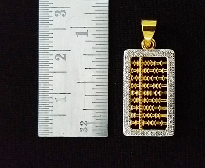 จี้ลูกคิดสีทองประดับเพชรCZ เสริมโชคลาภค่ะ