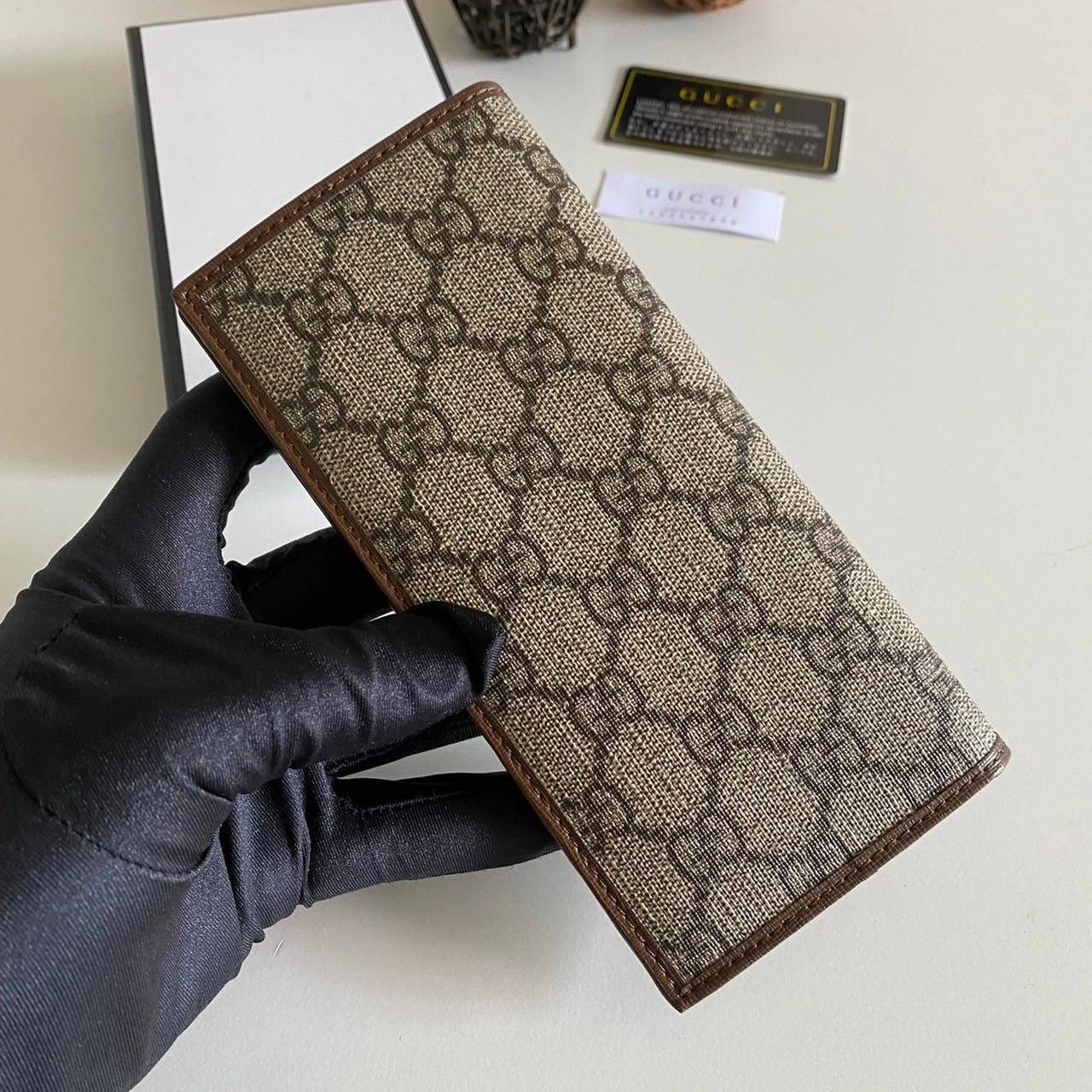 VIP 】Gucci Wallet long กระเป๋าสตางค์ใบยาวสำหรับผู้ชาย งานหนังแท้ รุ่นพิเศษครบเซ็ท ราคาคุ้มที่สุด ต้อนรับปีแห่งความปัง!! เอ็กซ์คลูซีฟมาก!!