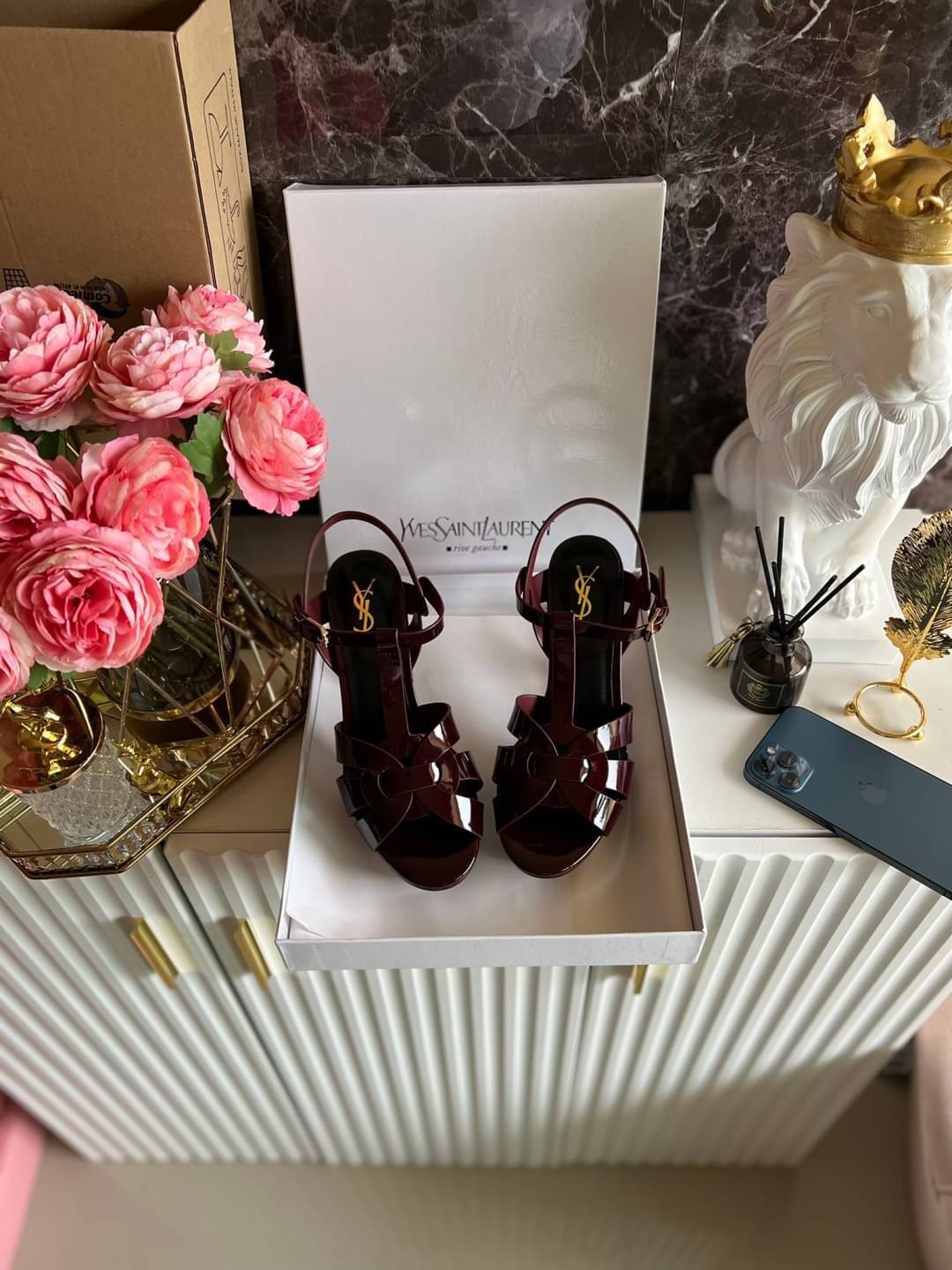 YSL TRIBUTE HEEL / SAINT LAURENT TRIBUTE HEEL / YSL HIGH HEEL เกรดออริจินอล รองเท้าส้นสูงแบรนด์หรู ที่สาวๆ ทุกคนควรมี ไว้ออกงานหรือใส่ทำงานได้ คู่นี้คือปังได้ตลอดกาล เพิ่มความสูงเพรียว สวยหรูมากค่ะ